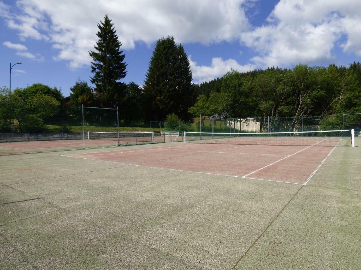 Le Genepi Taninges Exterior foto